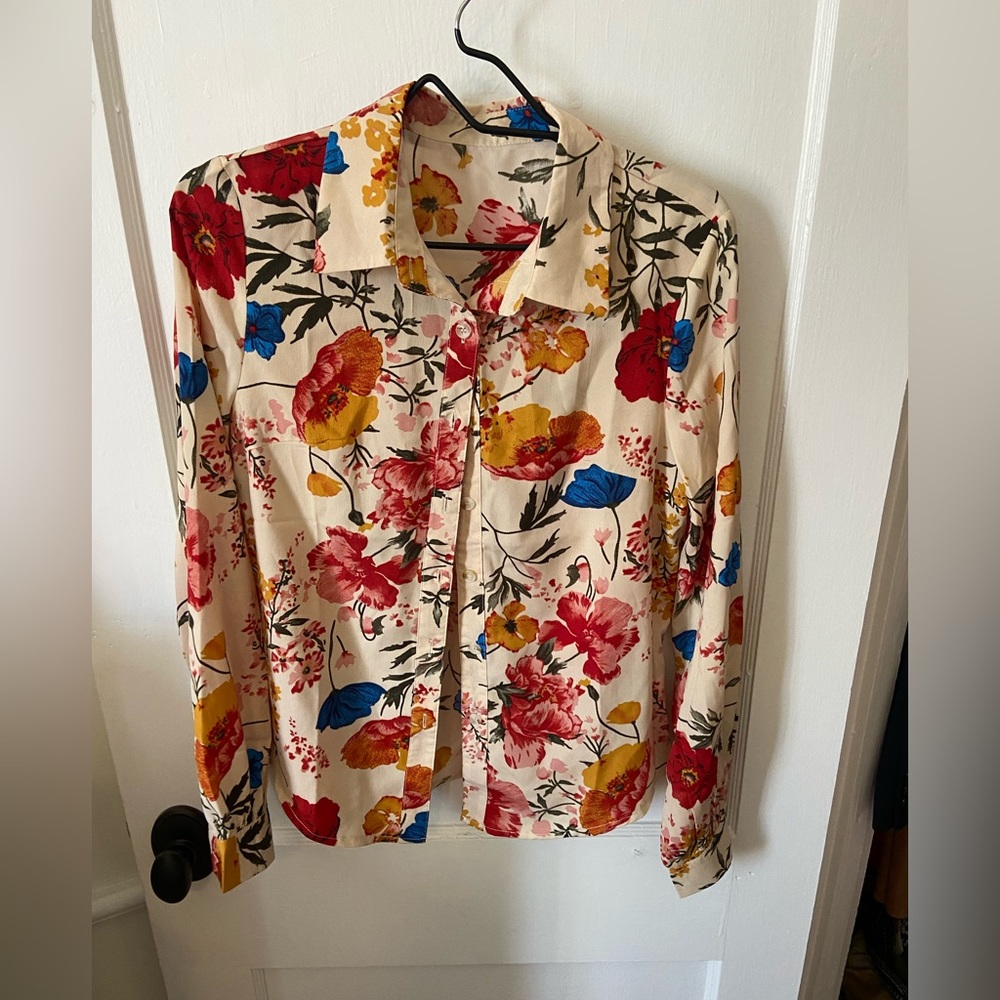 Floral blouse!